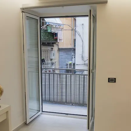 Apartament Capitale - 180m From Via Toledo